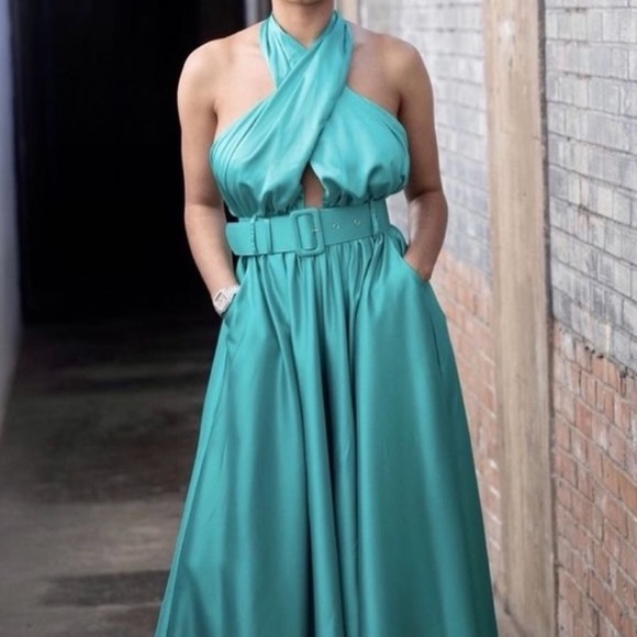 Brand new Latiste by Amy jumpsuit in green - Picture 2 of 3